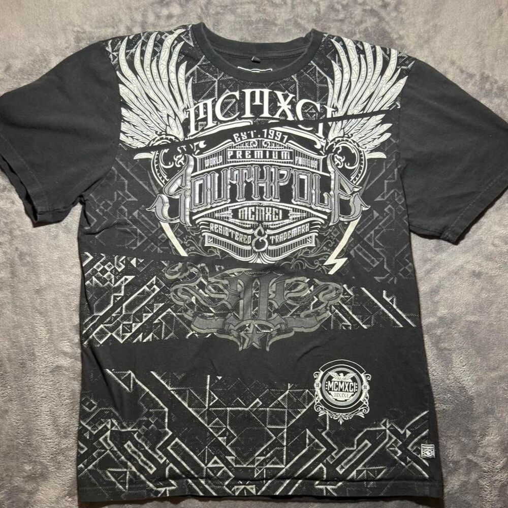 Southpole Men's Black and Grey T-shirt